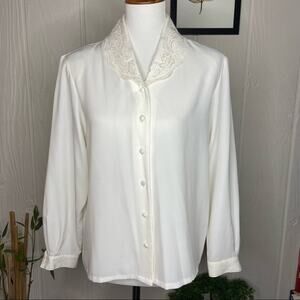 Vintage Koret Petites White Blouse with Lace Collar (Size 10)